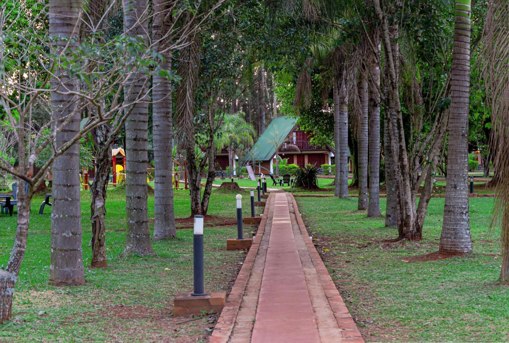 Cabanas El Refugio Del Mensu Puerto Iguazú Extérieur photo