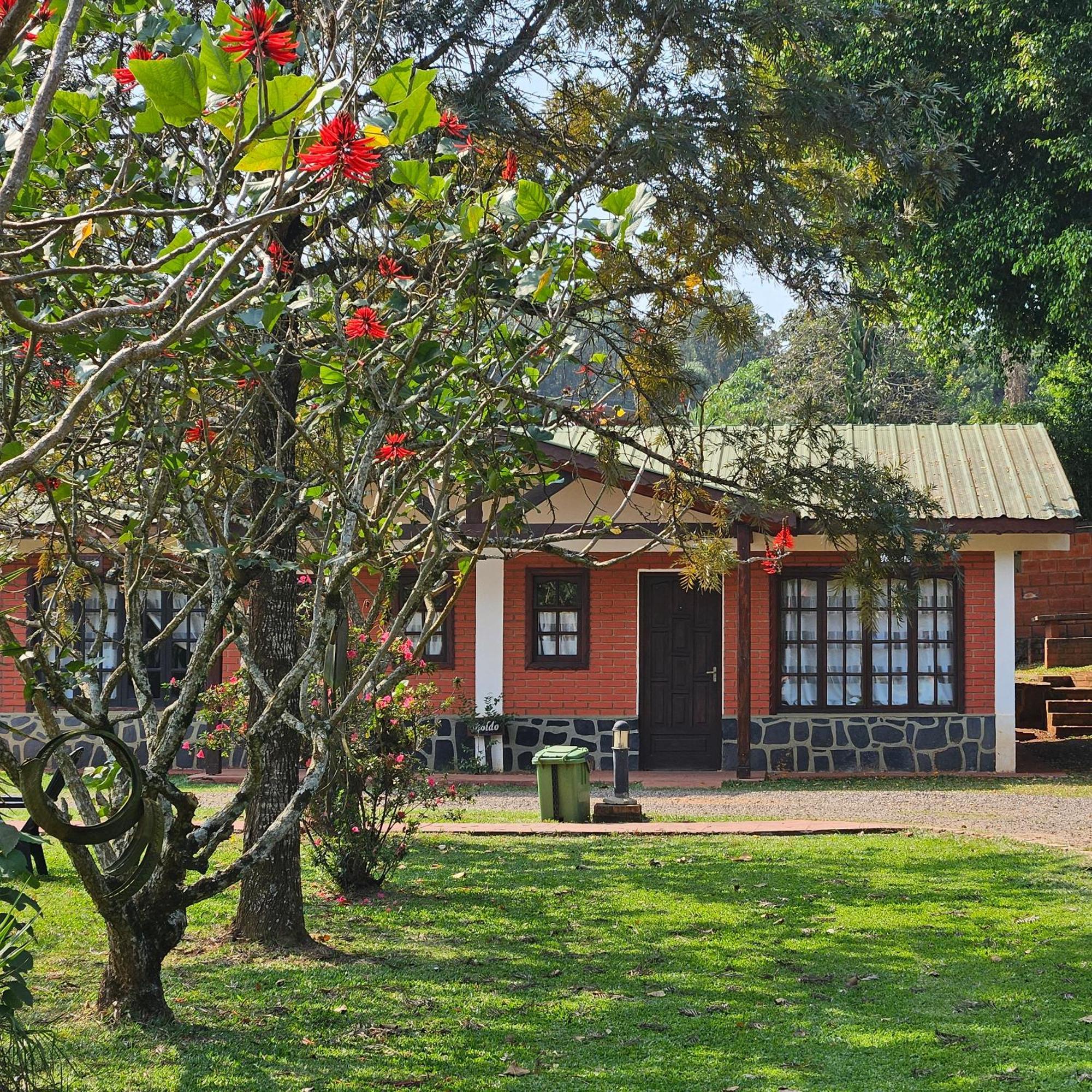 Cabanas El Refugio Del Mensu Puerto Iguazú Extérieur photo