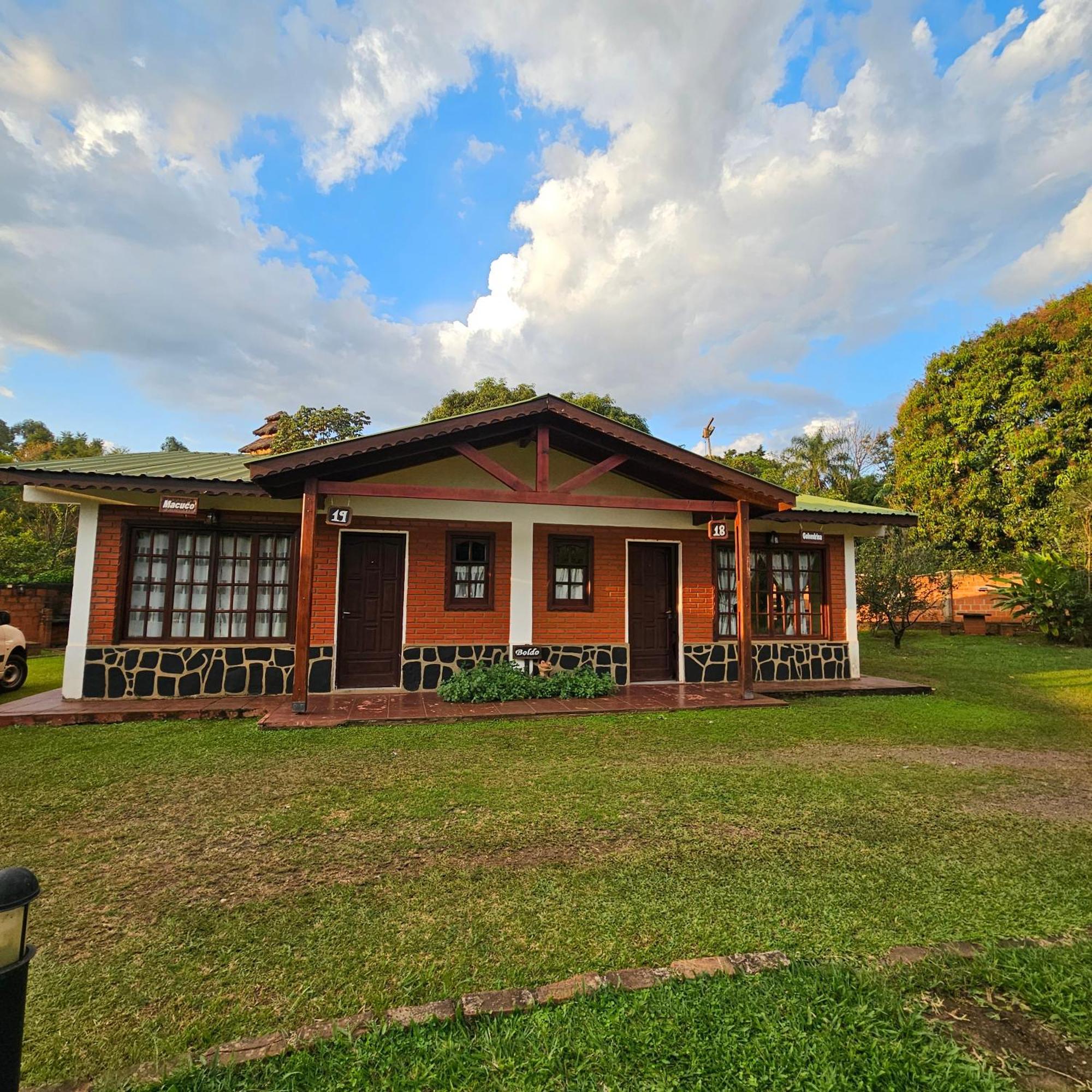 Cabanas El Refugio Del Mensu Puerto Iguazú Extérieur photo